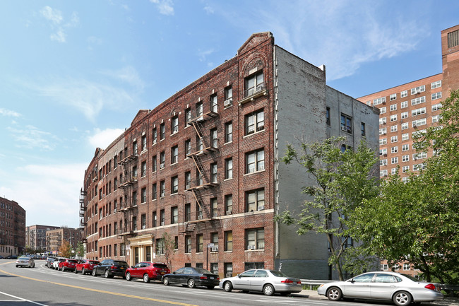 131 Fort George Avenue in New York, NY - Building Photo - Building Photo