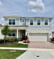 2598 Chickasaw Plum Loop in Clermont, FL - Building Photo