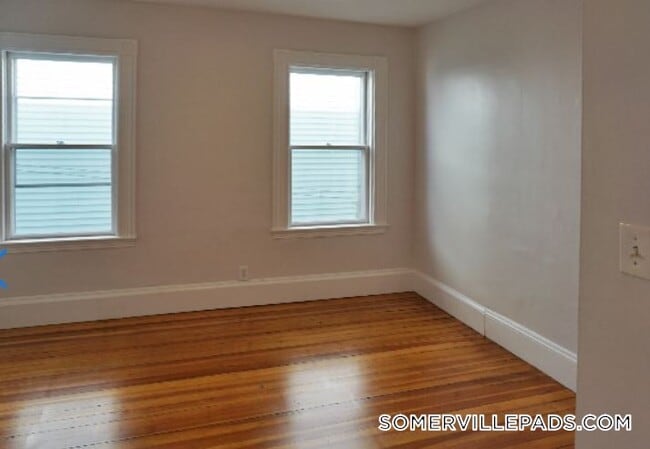 40 Calvin St, Unit 40-02 in Somerville, MA - Foto de edificio - Building Photo