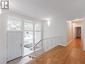 15 York Valley Crescent in Toronto, ON - Building Photo - Building Photo