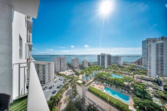 185 SE 14th Ter, Unit 2008 in Miami, FL - Building Photo - Building Photo