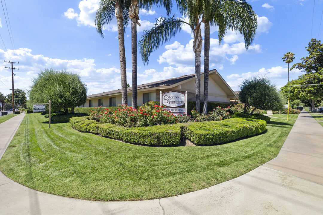 Catalina Gardens 62+ Senior Apartments in Hemet, CA - Foto de edificio