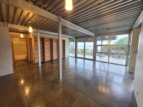 222 S Forest St-Unit -Downstairs in Bellingham, WA - Foto de edificio - Building Photo