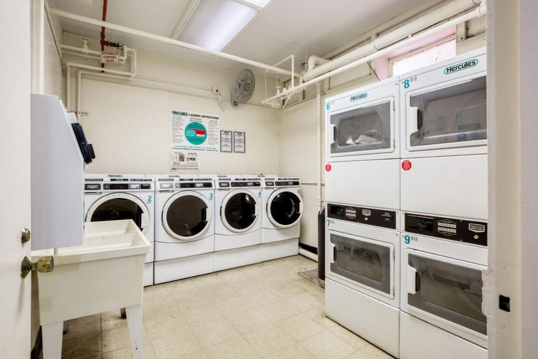 240 E 29th St, Unit 2A in New York, NY - Foto de edificio