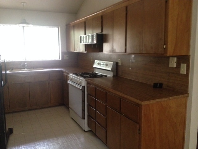 3321 S Gillenwater Dr in Flagstaff, AZ - Building Photo - Building Photo