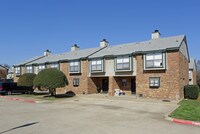 Shorewood Park Townhomes photo'