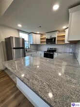 1003 W Vine St in Radcliff, KY - Building Photo - Building Photo