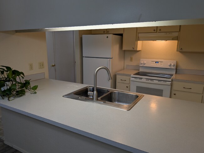 4617 80th St NE in Marysville, WA - Foto de edificio - Building Photo