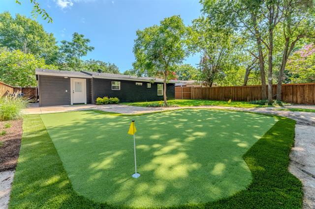 2354 San Marcus Ave in Dallas, TX - Building Photo