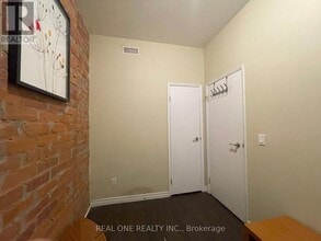 173-173 King St E in Hamilton, ON - Building Photo - Building Photo