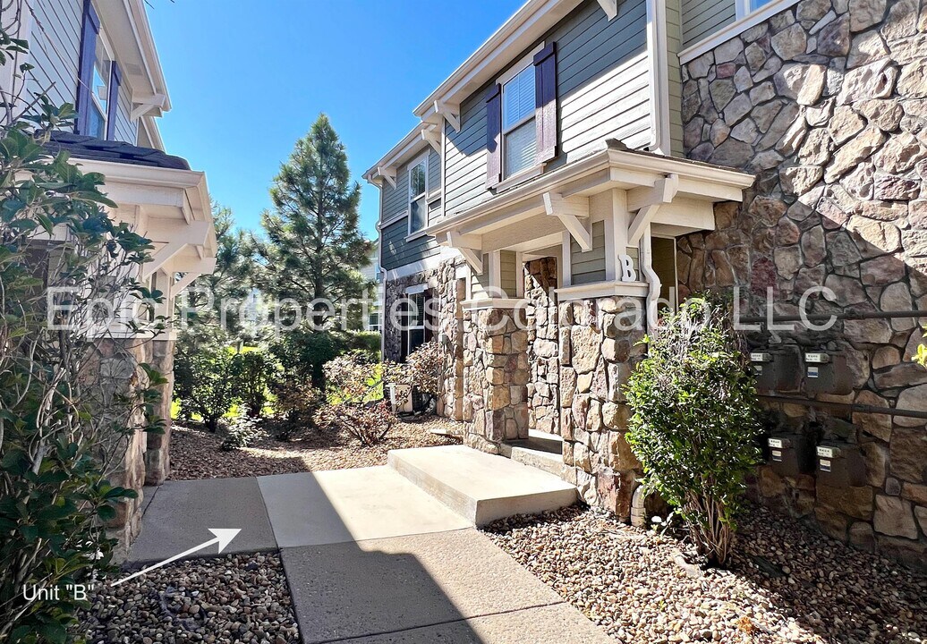 12832 Mayfair Way in Englewood, CO - Building Photo