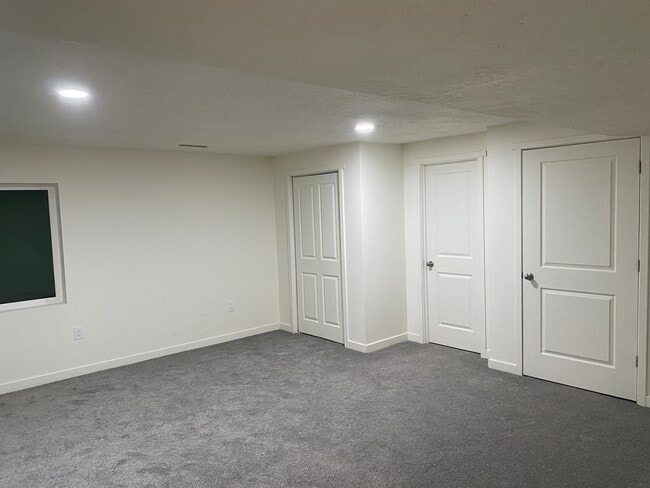 property at 1102 Dogwatch Dr