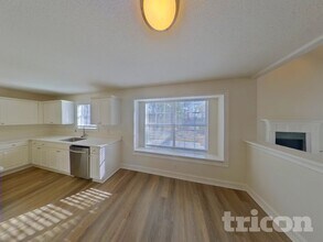 12334 Manson Glass Ct in Fayetteville, GA - Building Photo - Building Photo