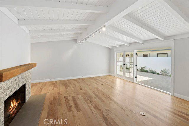 203 Via Nice in Newport Beach, CA - Building Photo - Building Photo