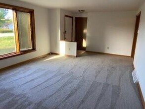 5042 Shamrock Way in Little Suamico, WI - Building Photo - Building Photo