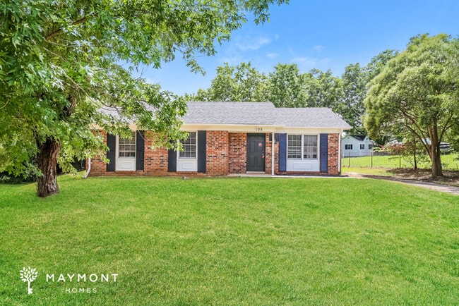property at 105 Lasalle Pl