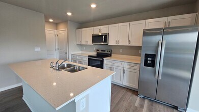 4405 Mongoose Ln in Ankeny, IA - Building Photo - Building Photo