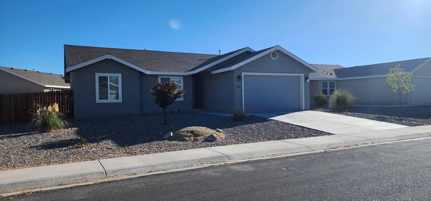 2758 Ladera Dr in Fallon, NV - Building Photo