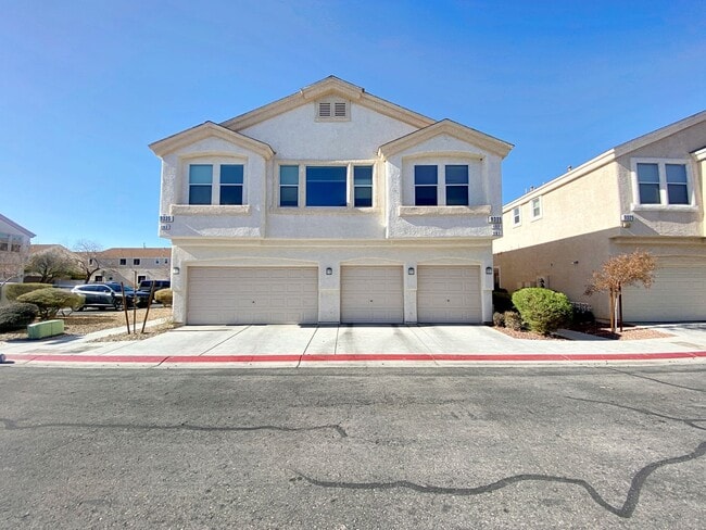 9335 Indian Corn Ct in Las Vegas, NV - Building Photo - Building Photo