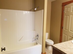 202 Dogwood Dr in Bozeman, MT - Building Photo - Building Photo