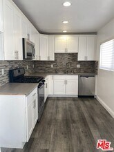 6644 Atoll Ave in Los Angeles, CA - Building Photo - Building Photo