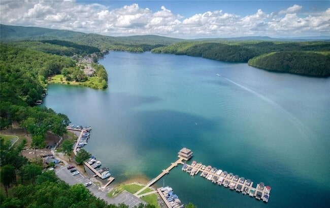 369 Hillside Dr in Waleska, GA - Foto de edificio - Building Photo