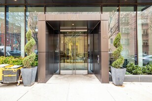 The Oosten in Brooklyn, NY - Building Photo