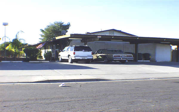 127 E Ingram St in Mesa, AZ - Building Photo