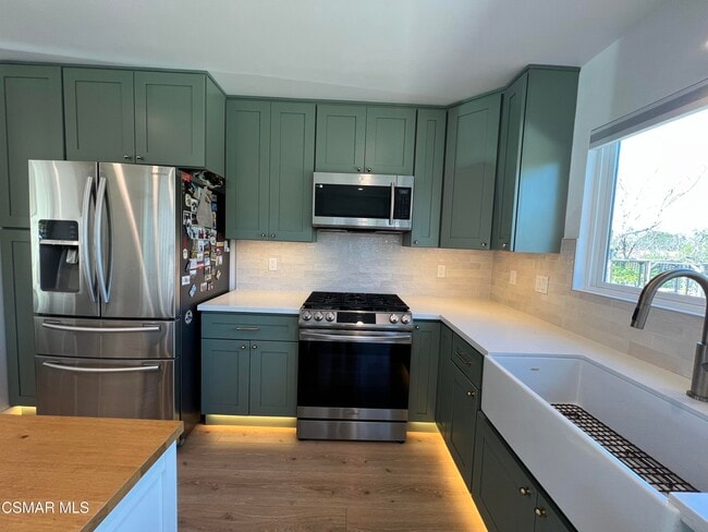 545 Shenandoah St in Thousand Oaks, CA - Building Photo - Building Photo