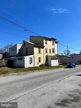 453 W Gay St in West Chester, PA - Building Photo - Building Photo