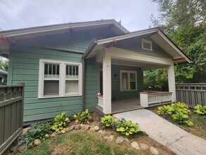 25 Parkman Pl in Asheville, NC - Building Photo - Building Photo