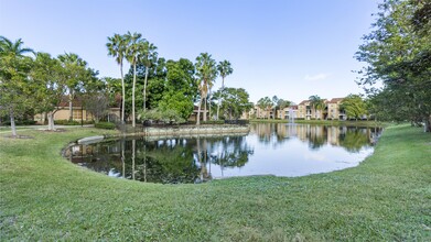 4852 N State Road 7, Unit 3305 in Coconut Creek, FL - Building Photo - Building Photo