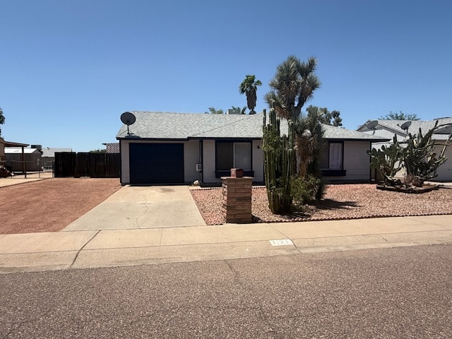 property at 1131 W Ross Ave