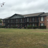 4425 Fleetwood Ln, Unit 1