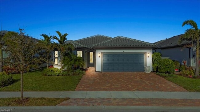 6779 Pennyroyal Dr in Naples, FL - Building Photo - Building Photo