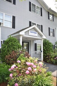 University & Woodland Crossing photo'