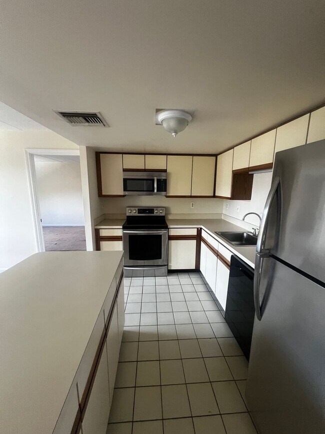 property at 85 Brainerd Rd