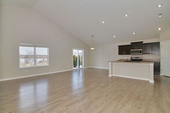 10010 Jenna Ln in Indianapolis, IN - Building Photo - Building Photo