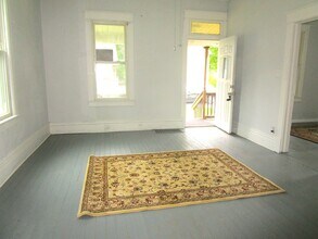 1613 W Kettelle St in Peoria, IL - Building Photo - Building Photo