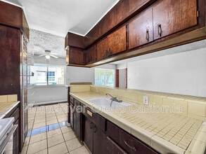 100 Nedra Ct in Sacramento, CA - Foto de edificio - Building Photo