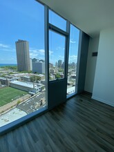 3760 N Halsted St, Unit 0702 in Chicago, IL - Building Photo - Building Photo