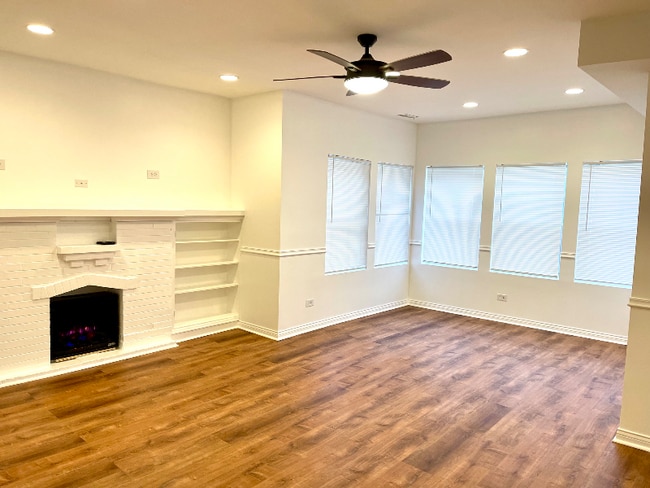 8053 S Throop St in Chicago, IL - Foto de edificio - Building Photo