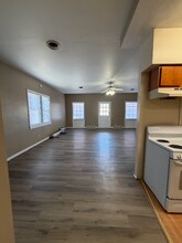 423 W Walnut St in Kalamazoo, MI - Foto de edificio - Building Photo