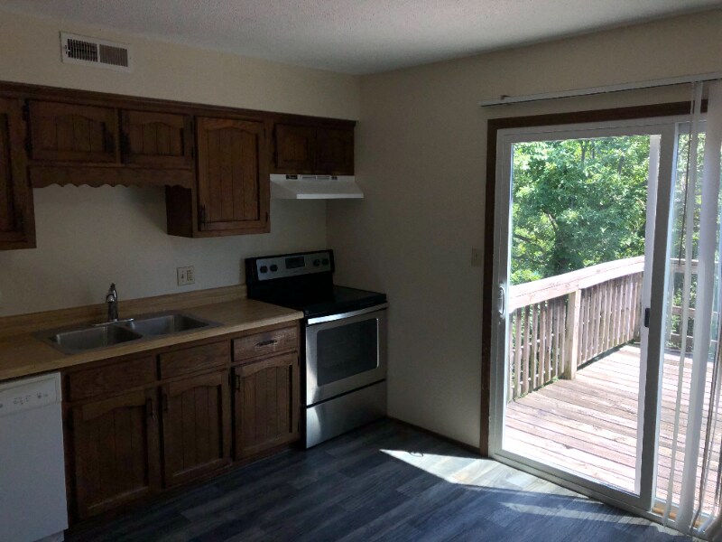 2309 Southridge Dr in Jefferson City, MO - Foto de edificio