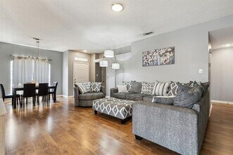 2707 Yorkfield Ct in Arlington, TX - Building Photo - Building Photo