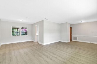 3326 Young St in Winter Park, FL - Building Photo - Building Photo