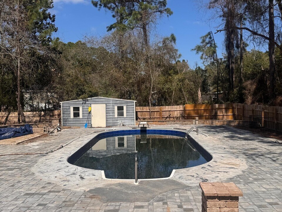 102 L St in Santa Rosa Beach, FL - Building Photo