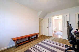 38 Shadow Ln in Mamaroneck, NY - Building Photo - Building Photo