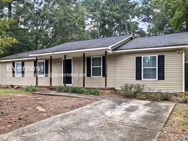 540 Oglesby Bridge Rd SE in Conyers, GA - Building Photo