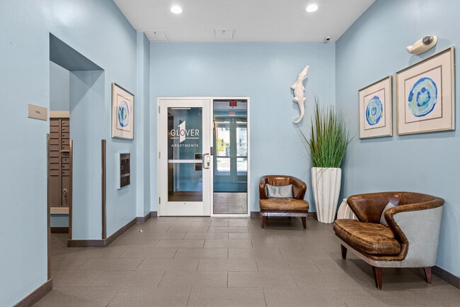 One Glover in Norwalk, CT - Building Photo - Interior Photo